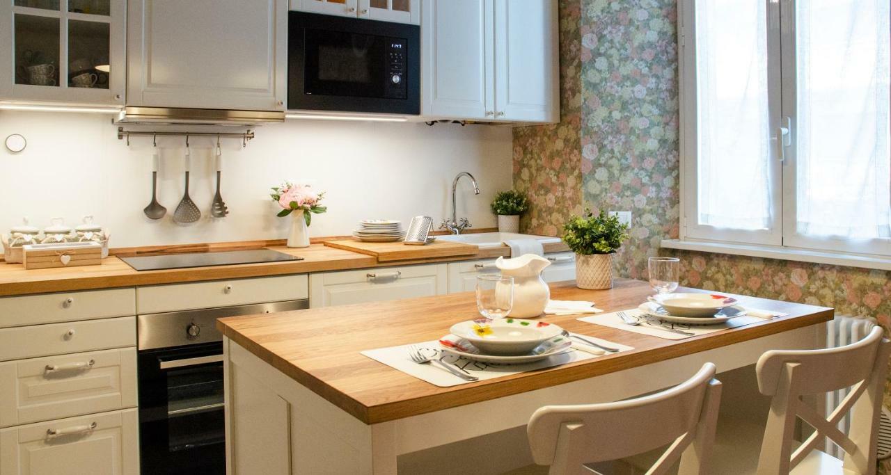 Flowers Apartment Joivy 25 Côme Extérieur photo