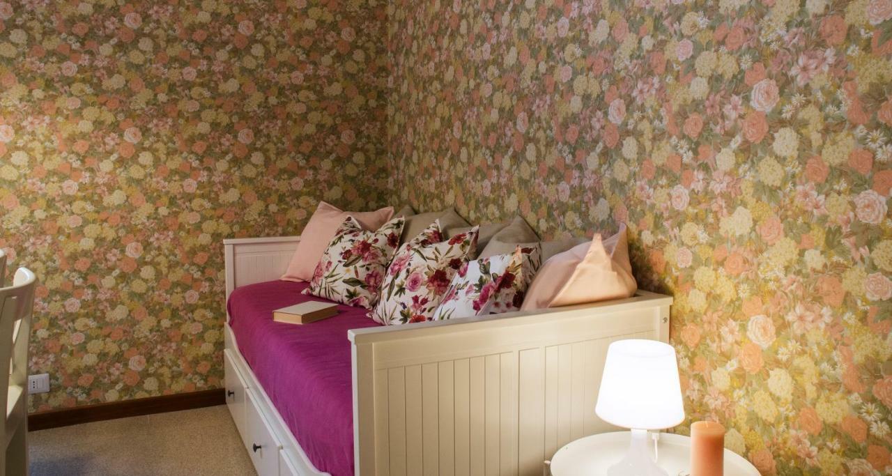 Flowers Apartment Joivy 25 Côme Extérieur photo