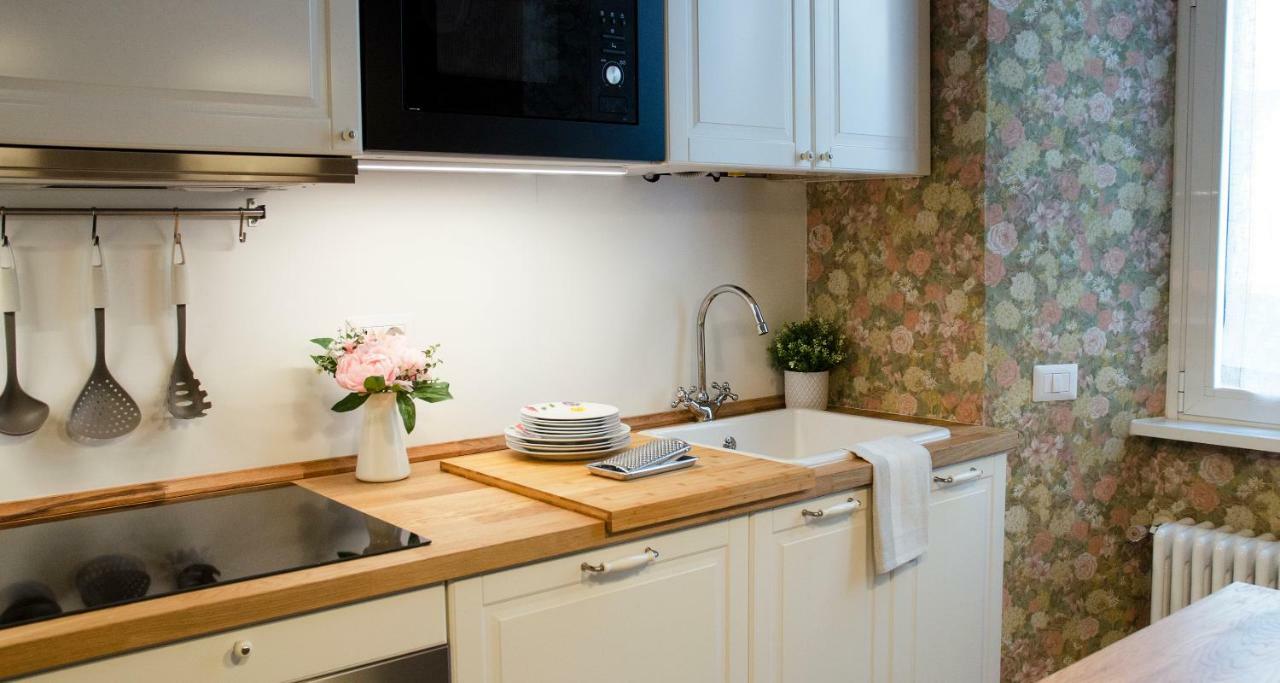Flowers Apartment Joivy 25 Côme Extérieur photo